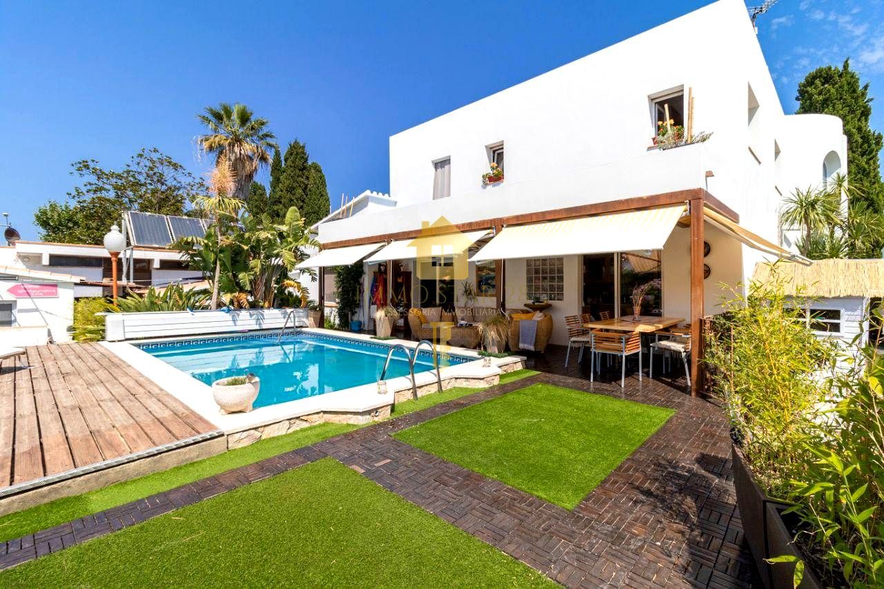 Jardí de Casa o xalet en venda en Empuriabrava amb Aire condicionat, Calefacció i Jardí privat