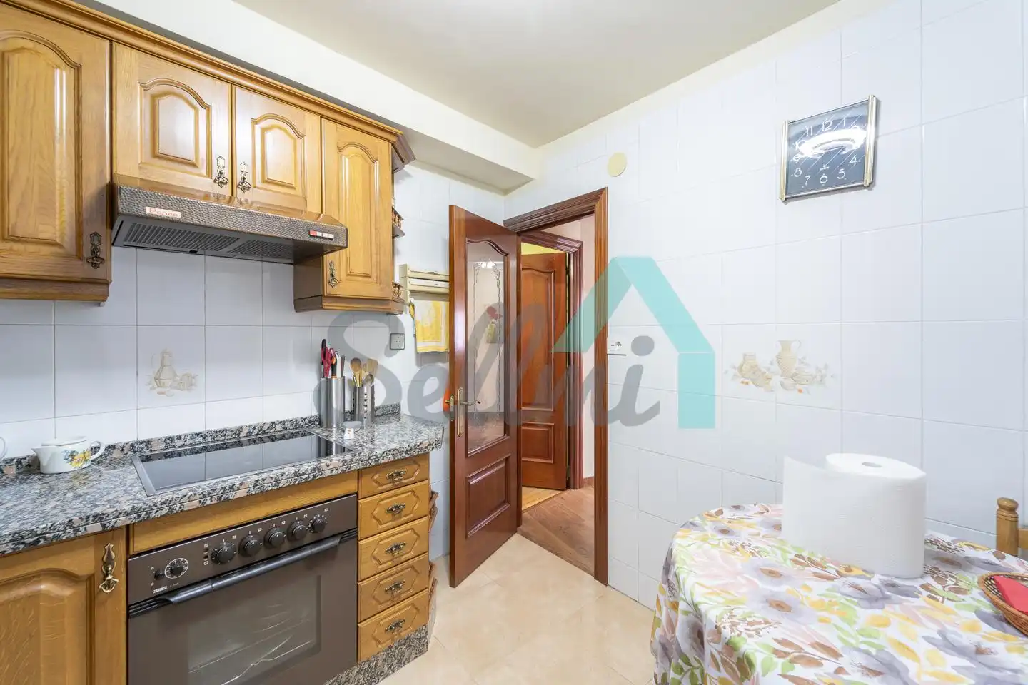 Cuina de Pis en venda en Oviedo  amb Calefacció i Parquet