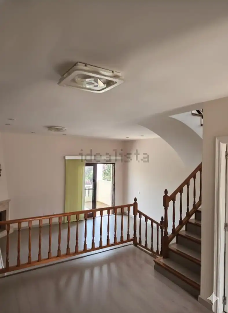 Casa adosada en venta en Torrent con Jardín privado, Terraza y Piscina
