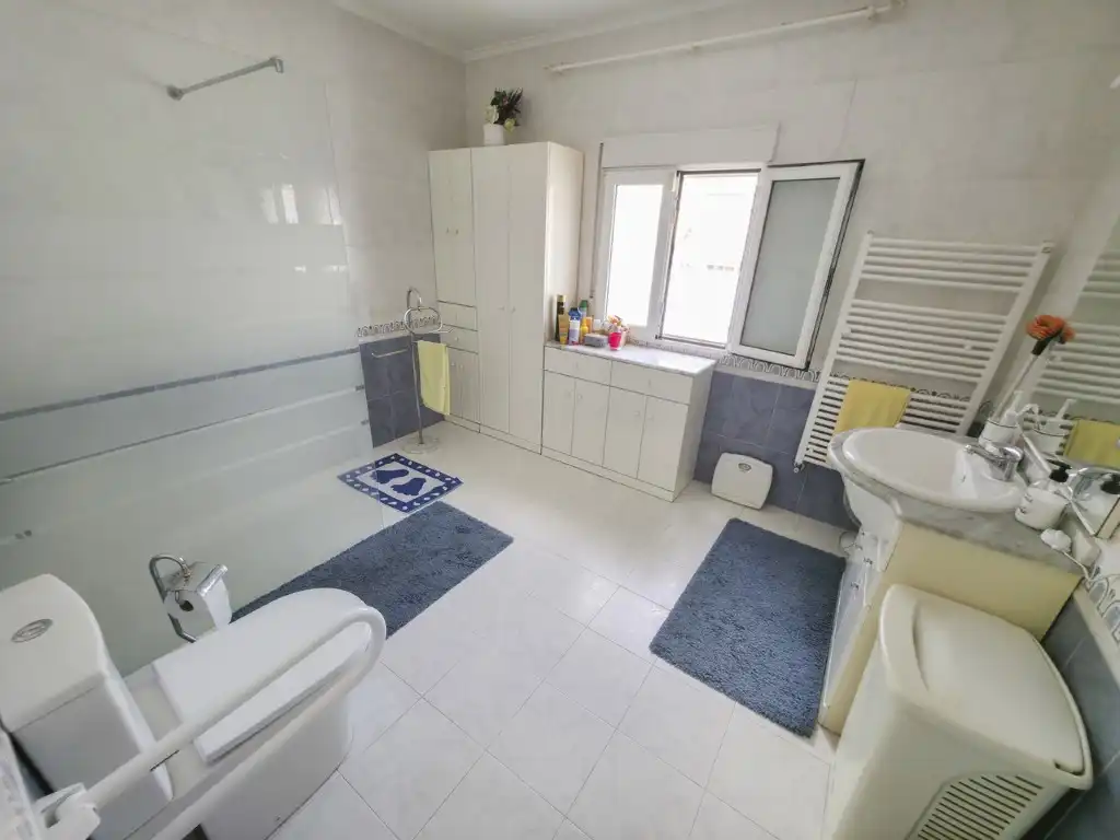 Baño de Casa o chalet en venta en Torrevieja con Aire acondicionado, Jardín privado y Amueblado