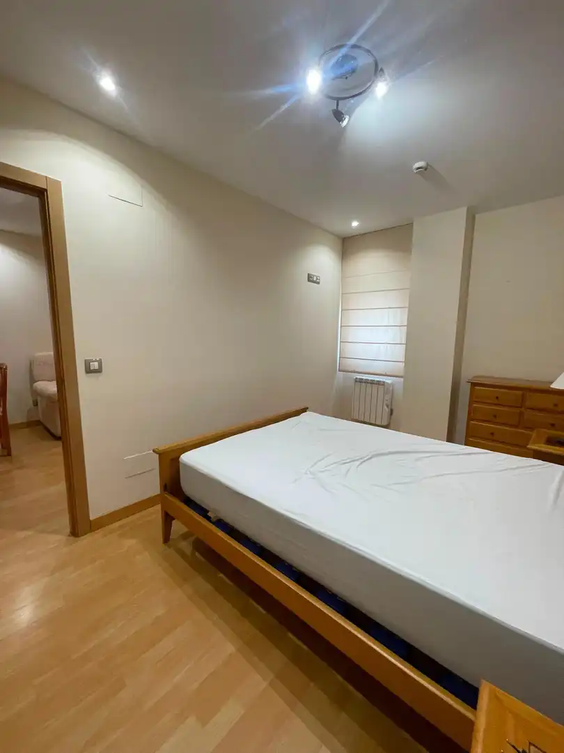 Schlafzimmer von Wohnungen zur Miete in Alcalá de Henares mit Heizung und Möbliert