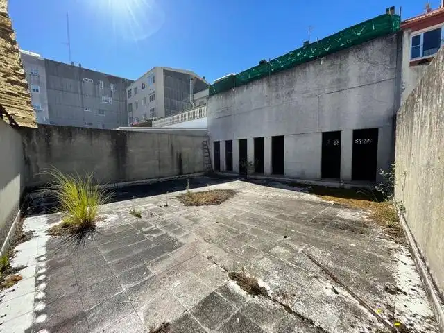 Vista exterior de Local de lloguer en Oleiros