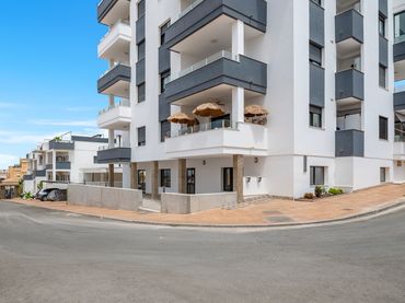 Apartment mit Pool zum Verkauf in Orihuela Costa