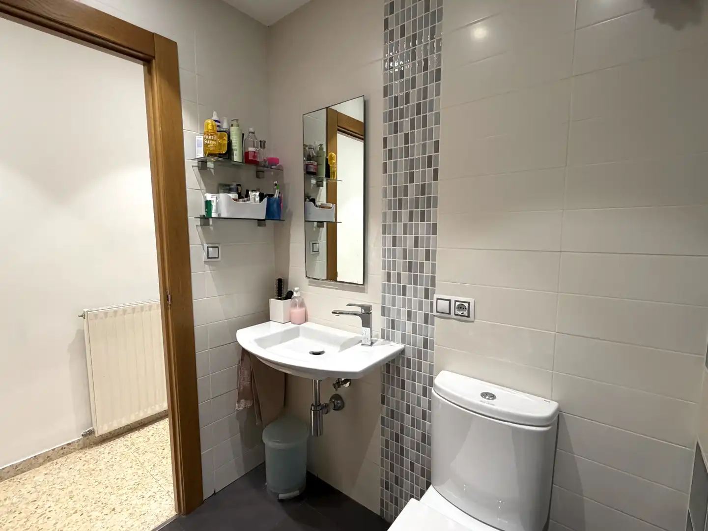 Badezimmer von Wohnung zum Verkauf in Rafelbuñol / Rafelbunyol mit Klimaanlage, Terrasse und Balkon