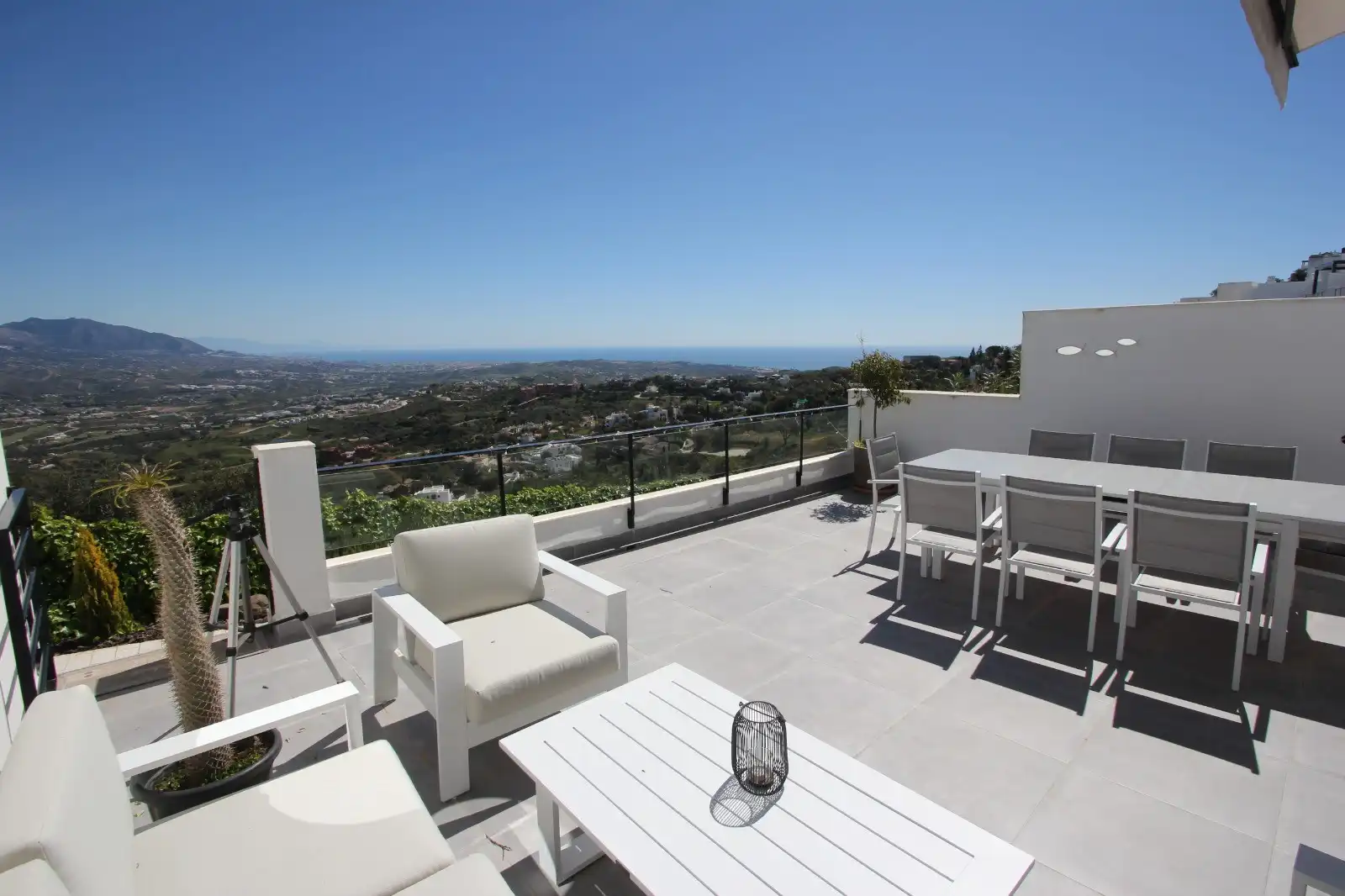 Terrasse von Einfamilien-Reihenhaus zur Miete in Marbella mit Klimaanlage, Terrasse und Schwimmbad
