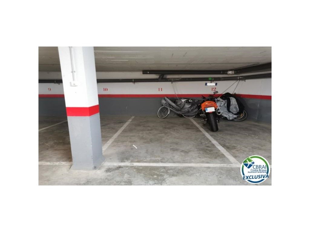 Garatge en venda a Calle Emporda, 12, El Port
