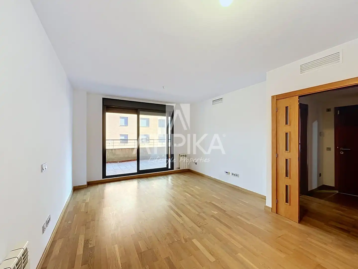 Habitación de Piso en venta en Sabadell con Aire acondicionado, Calefacción y Terraza