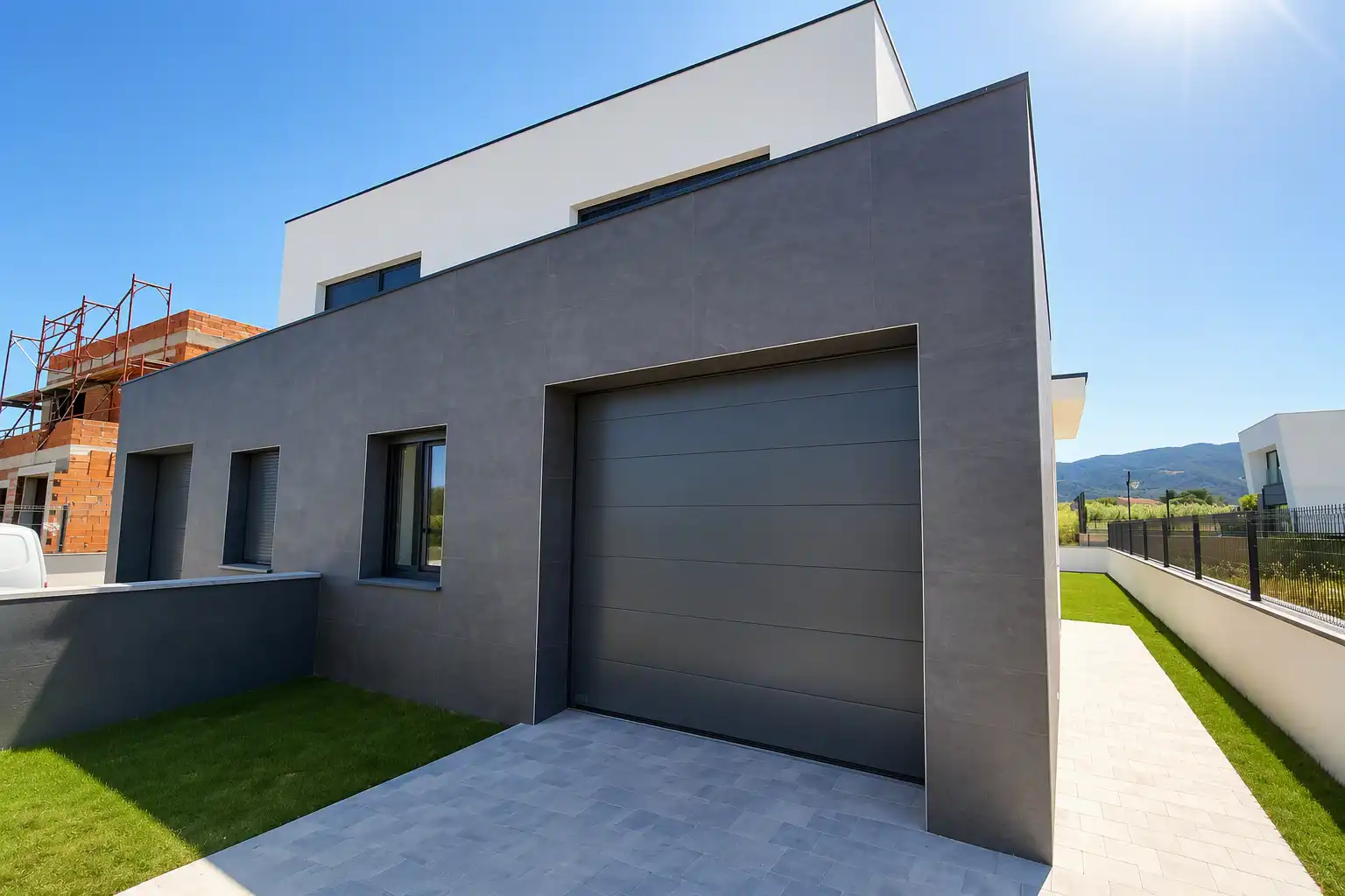 Casa pareada con terraza en venta en Carrer Pintor Solives 130