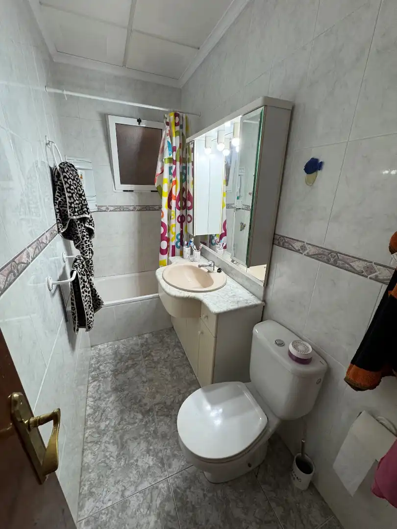 Bany de Casa o xalet en venda en Villena amb Aire condicionat, Jardí privat i Terrassa