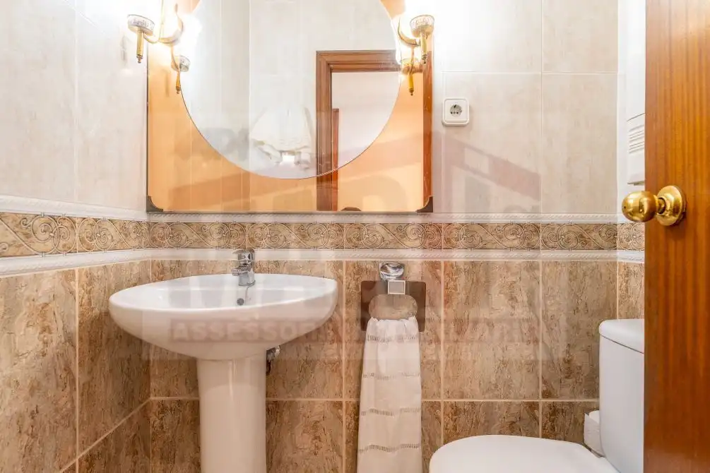 Bathroom of Flat for sale in Reus  with Balcony