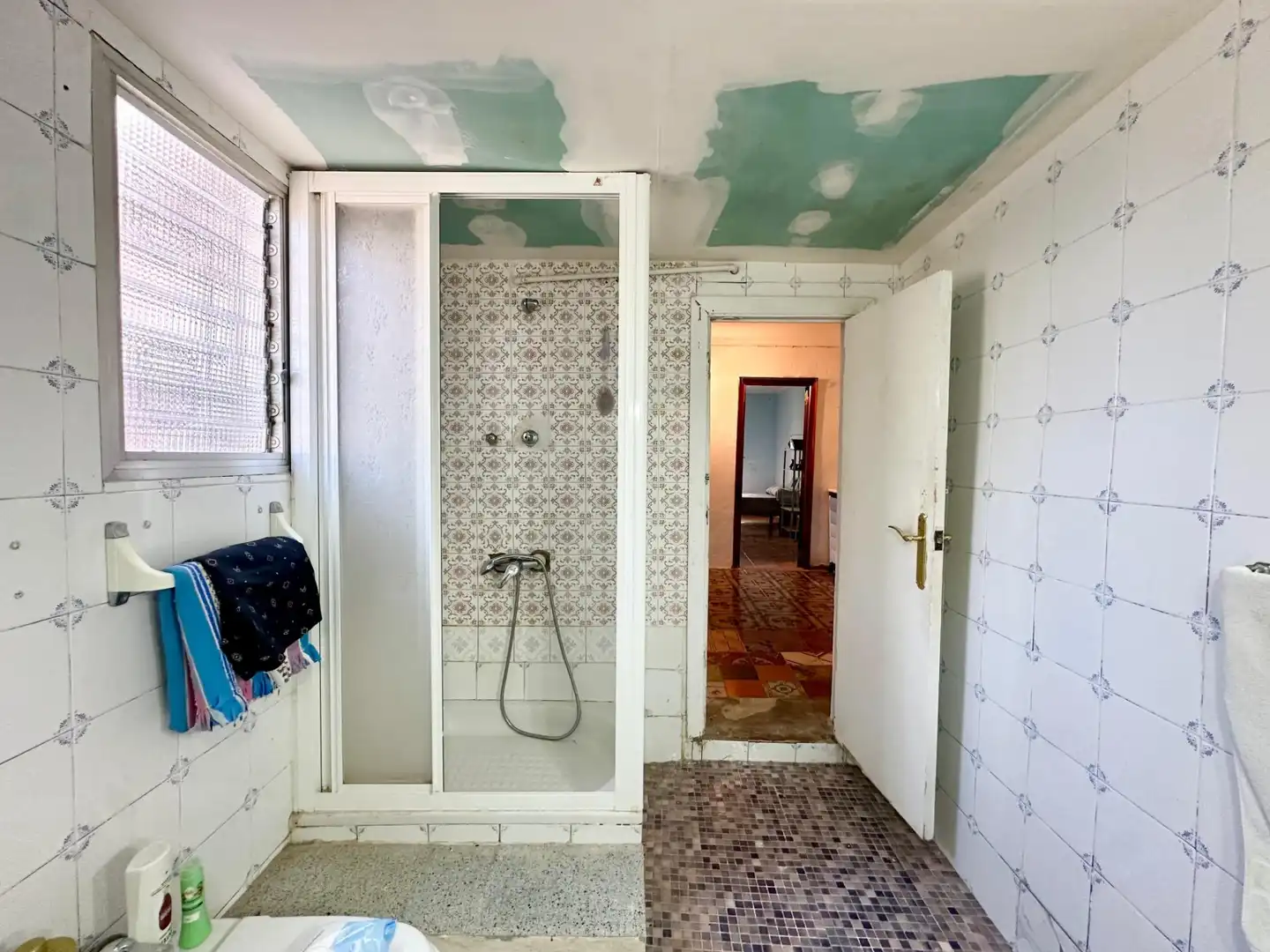 Bany de Casa o xalet en venda en Carlet amb Jardí privat, Terrassa i Traster