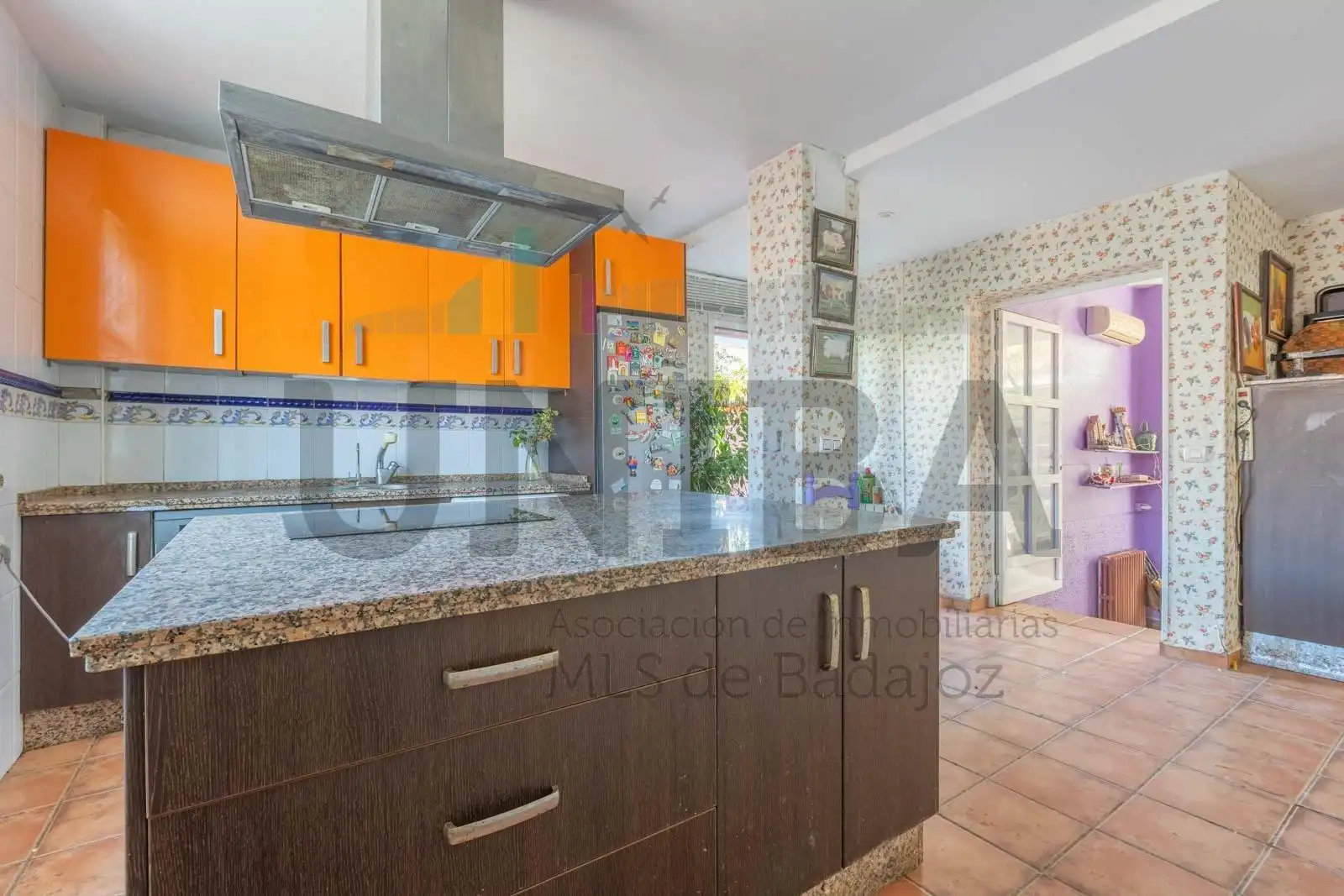 Cuina de Casa o xalet en venda en Badajoz amb Aire condicionat, Calefacció i Jardí privat