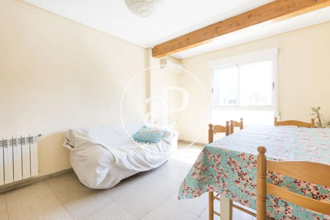 Flat for rent in Carrer de Xile, Mestalla