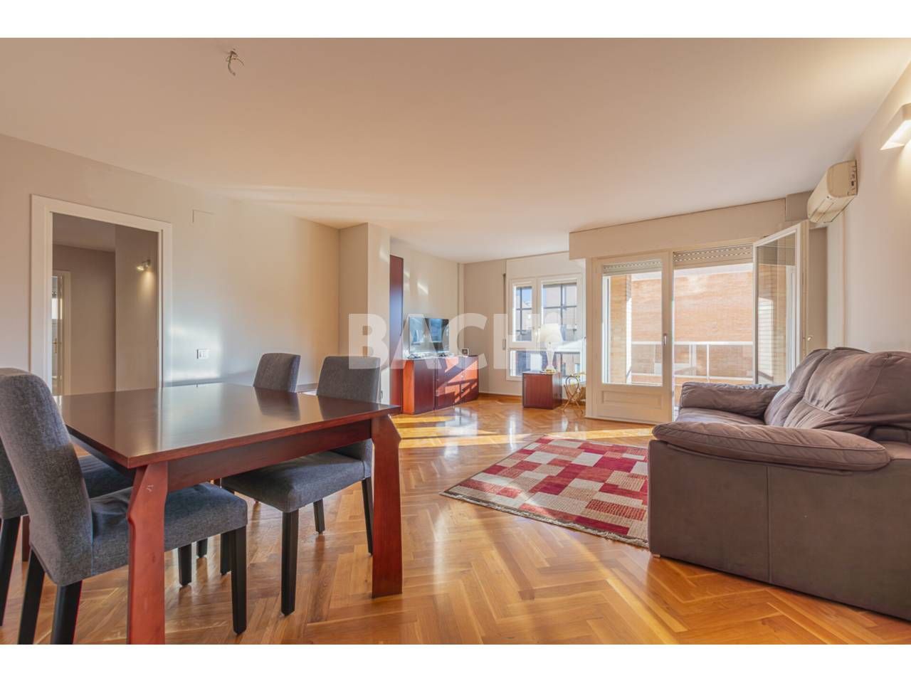 Sala de estar de Piso en venta en Vic con Calefacción y Balcón