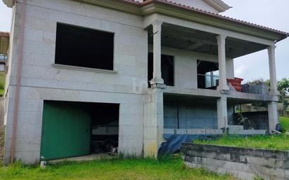 Vista exterior de Casa o xalet en venda en Nigrán amb Terrassa