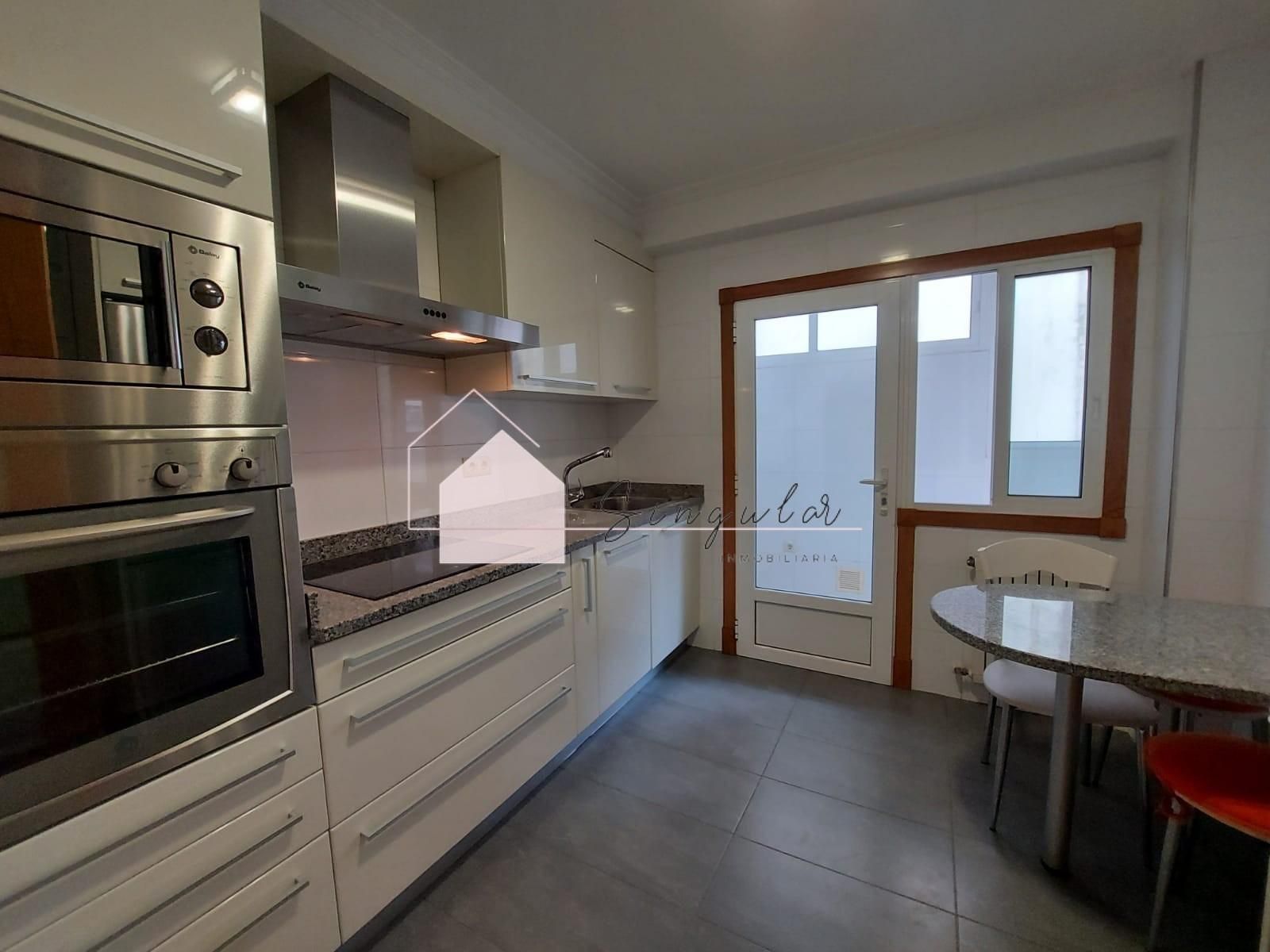 Flat to rent in  Fernando Conde, 11, Plaza España - Corte Inglés