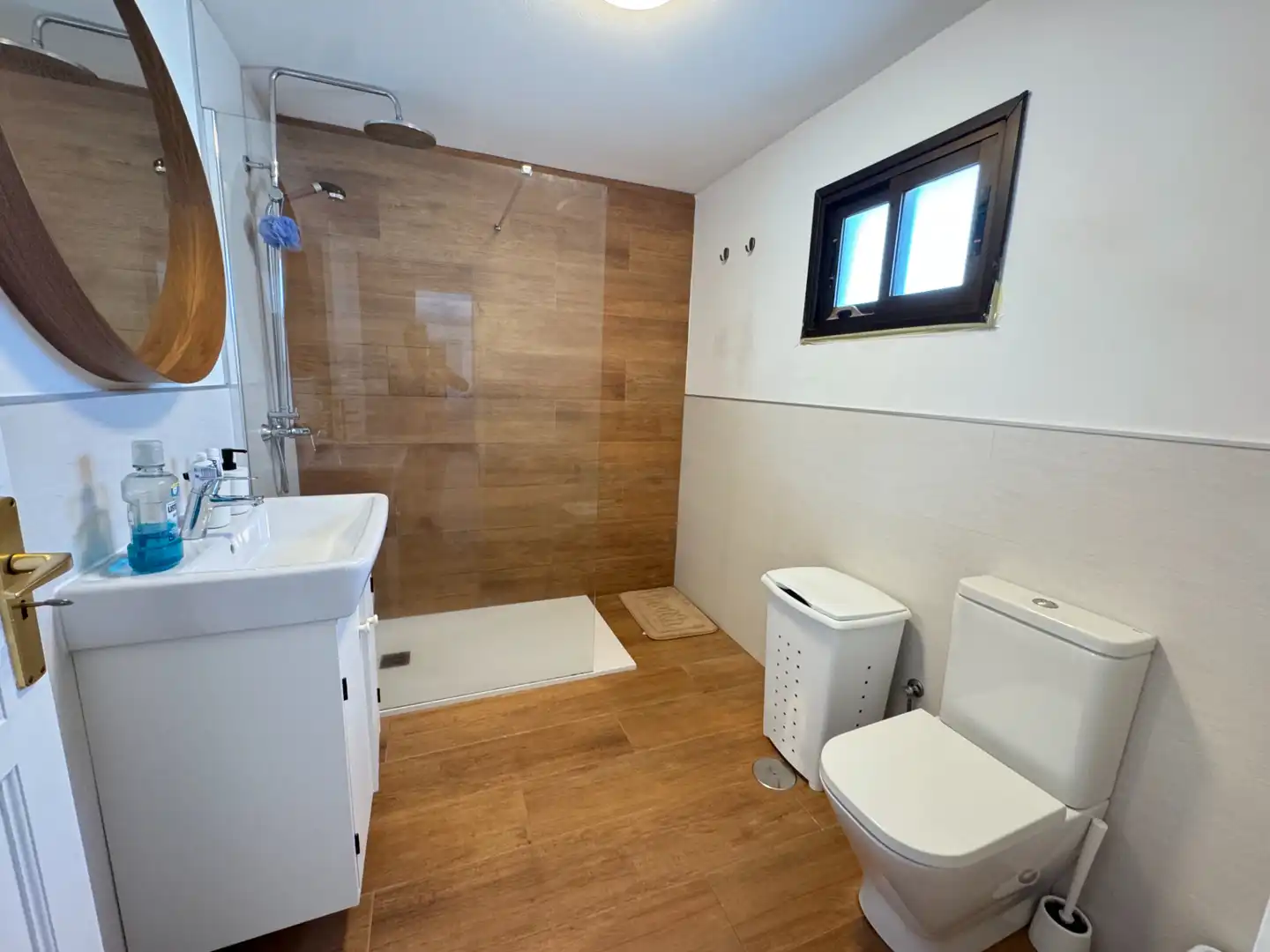 Baño de Casa o chalet en venta en San Bartolomé con Terraza, Piscina y Amueblado