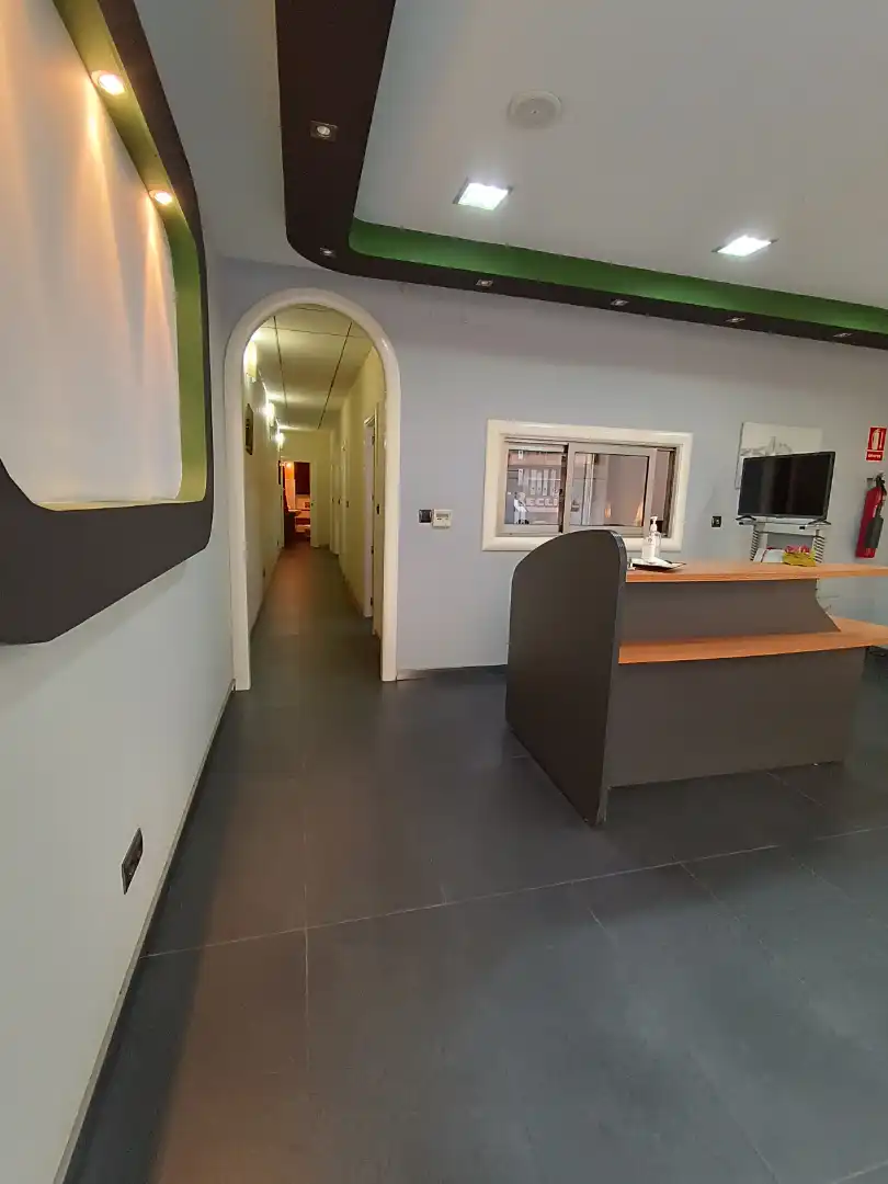 Local en venta en Alicante / Alacant con Aire acondicionado, Amueblado y Internet