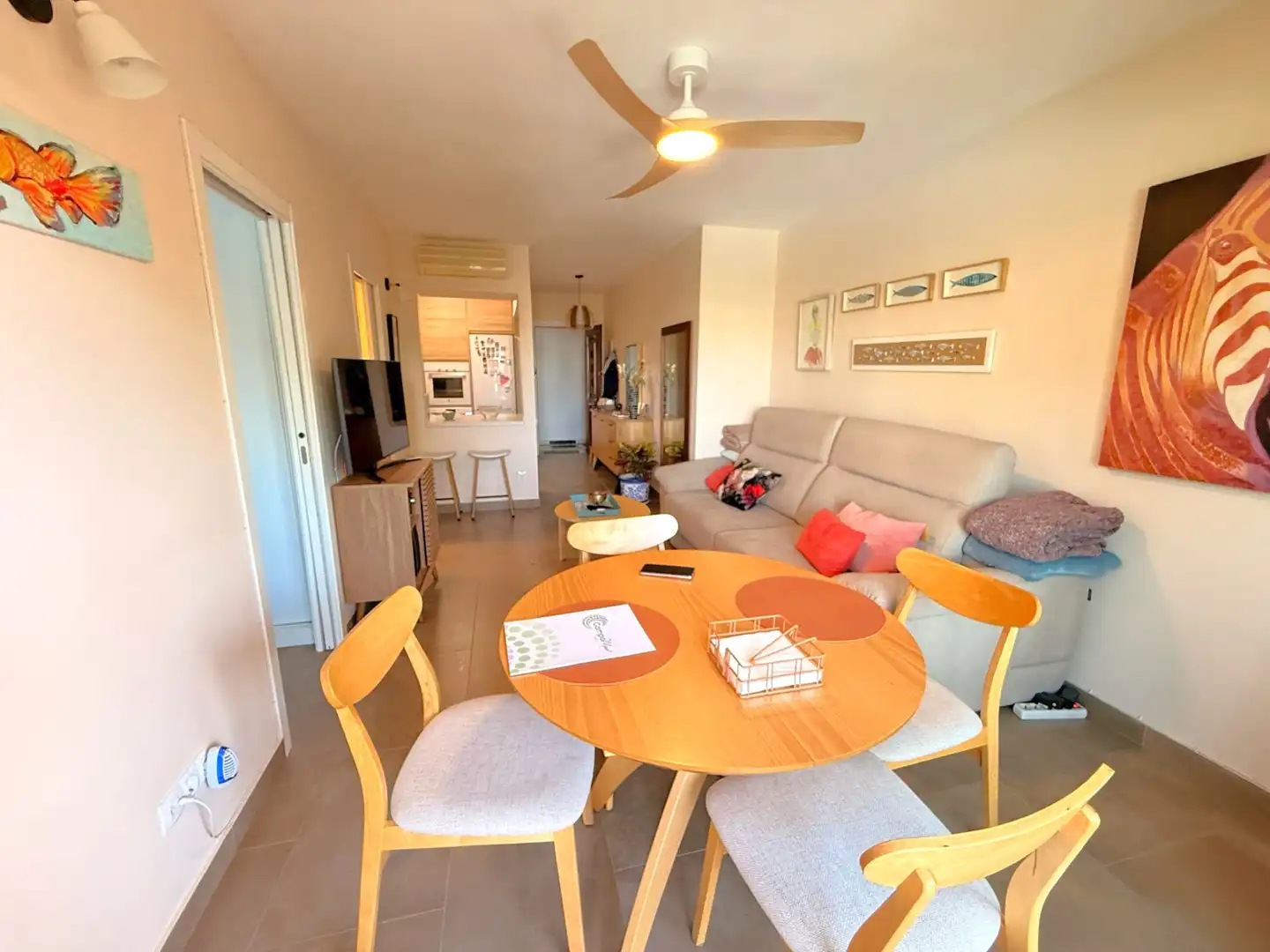 Sala de estar de Apartamento en venta en Estepona con Aire acondicionado, Terraza y Piscina