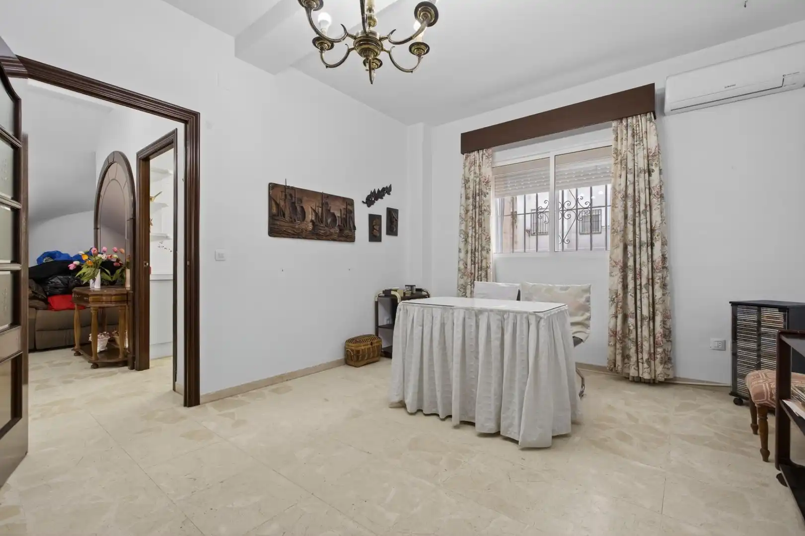 Bedroom of Houses for sale in Sevilla  with Air Conditioner, Terrace and Balcony