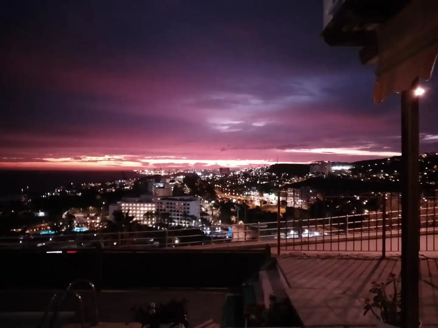 Vista exterior de Àtic de lloguer en San Bartolomé de Tirajana amb Moblat i Balcó