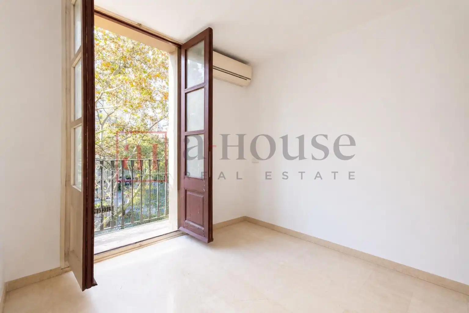 Appartement avec terrasse à vendre à Gran Via de les Corts Catalanes