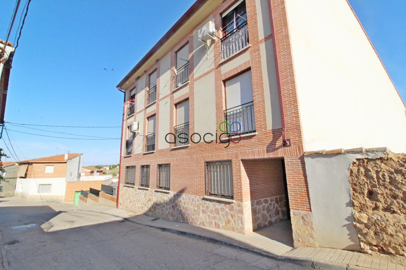 Exterior view of Flat for sale in Tórtola de Henares  with Heating