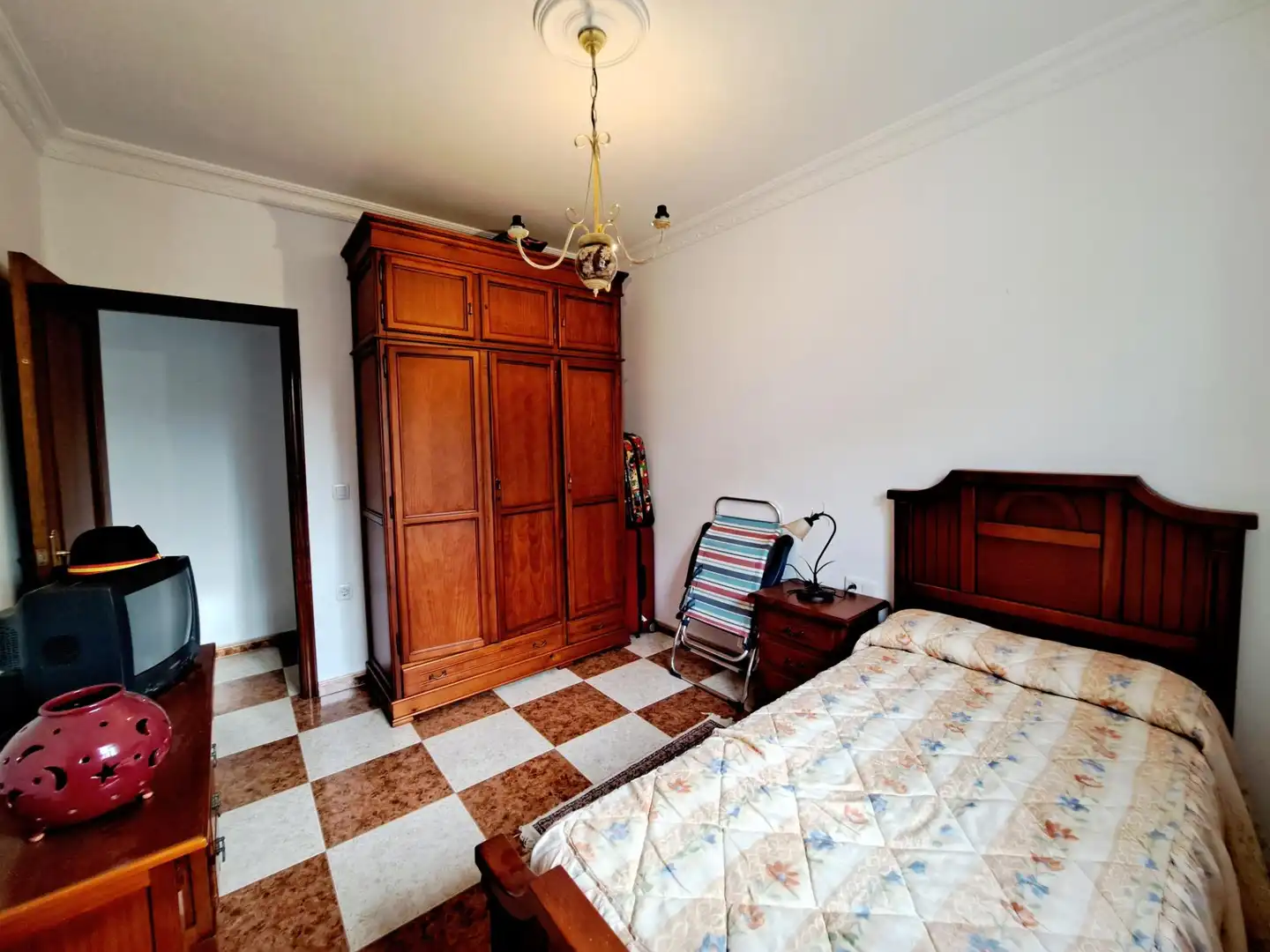 Einfamilien-Reihenhaus zum Verkauf in Calle 21400, Ayamonte ciudad
