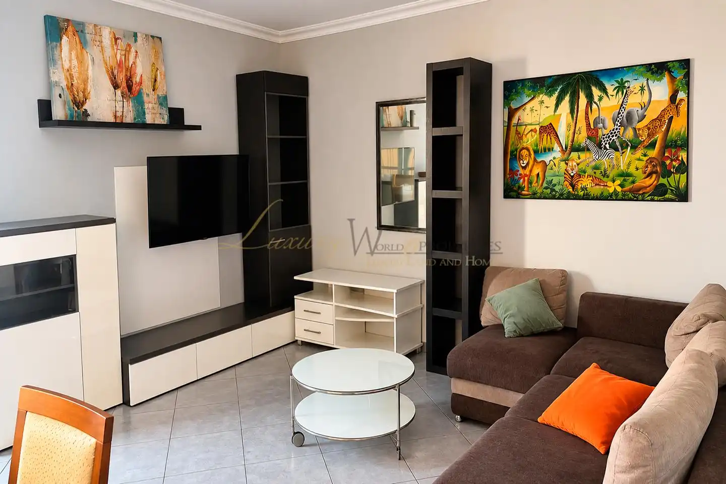 Living room of Houses for sale in Las Rosas