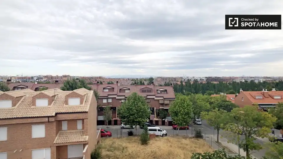 Vista exterior de Piso de alquiler en Leganés con Aire acondicionado, Calefacción y Amueblado