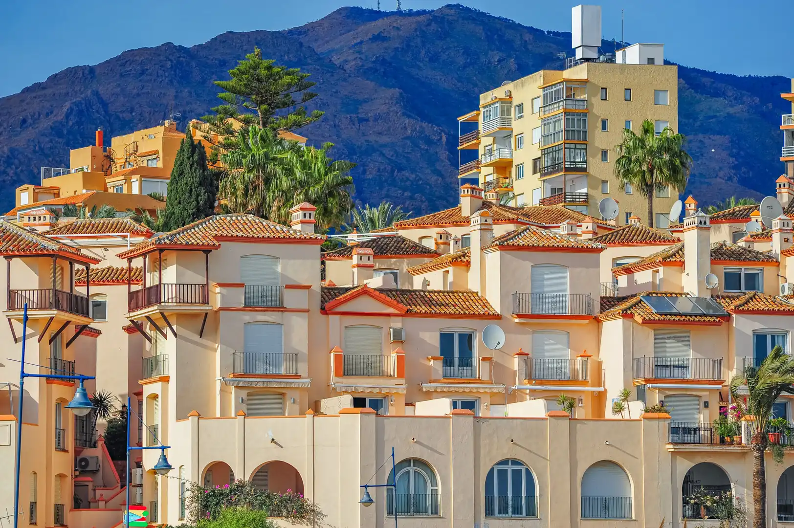 Exterior view of Apartments for sale in Estepona  with Air Conditioner, Terrace and Furnished