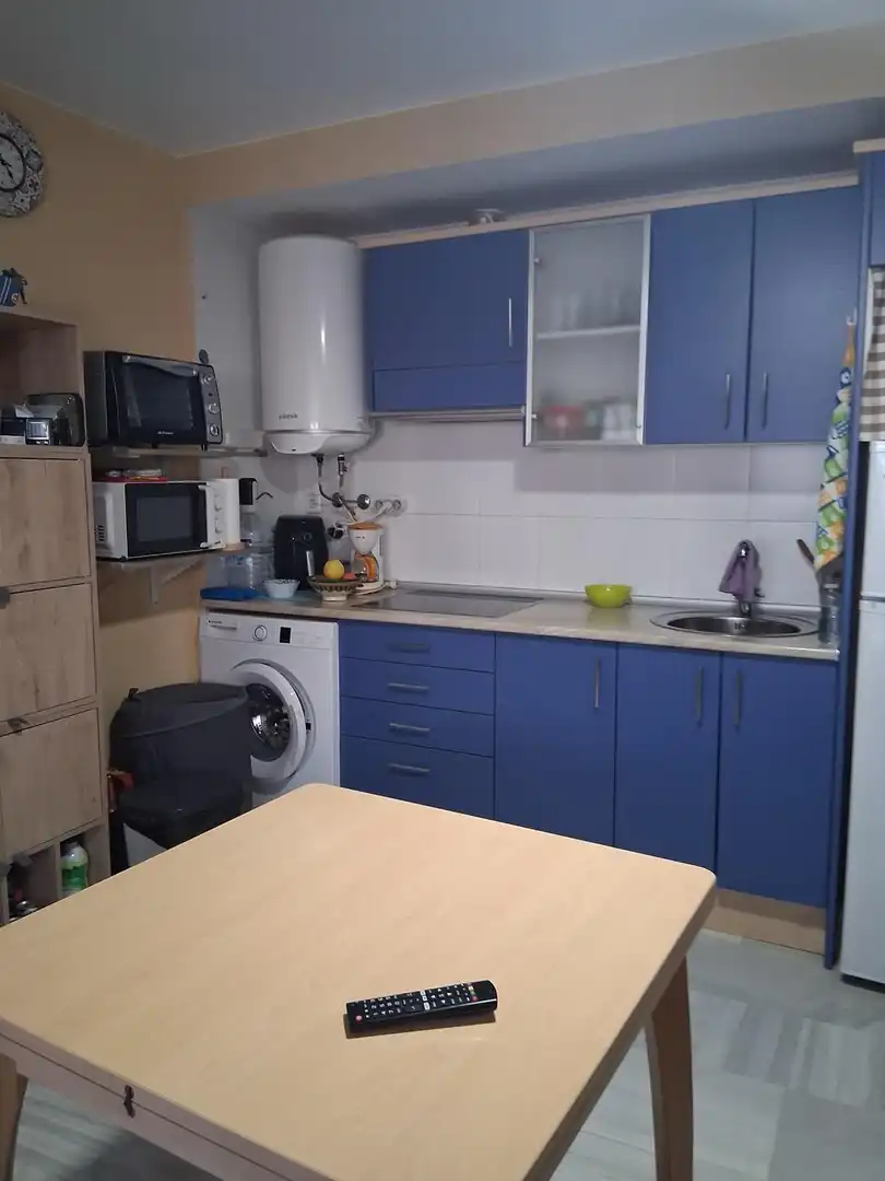 Cuina de Apartament en venda en Roquetas de Mar amb Aire condicionat, Terrassa i Moblat