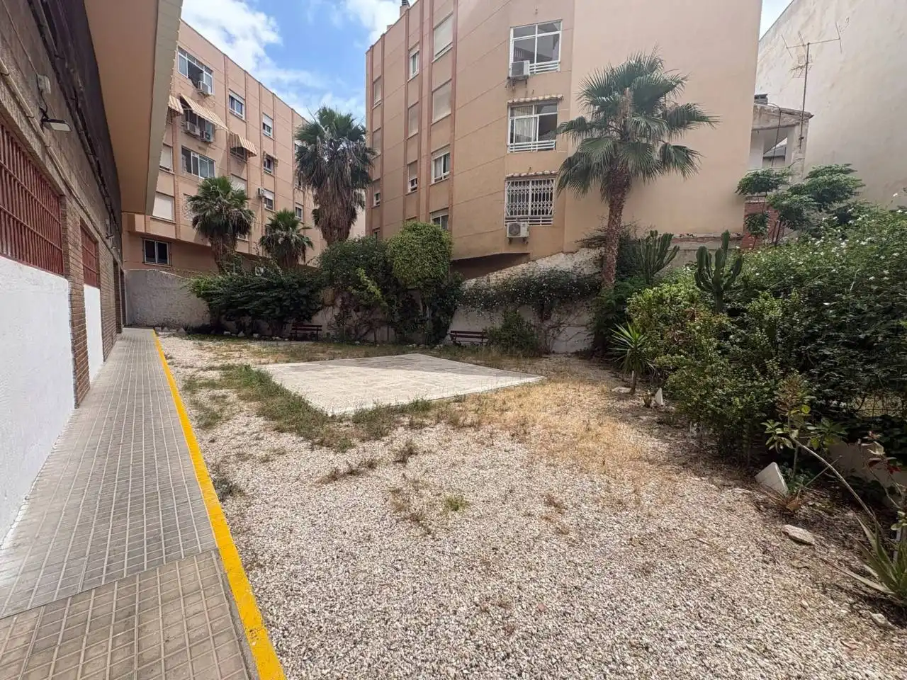 Aparcament de Pis en venda en Alicante / Alacant amb Aire condicionat i Balcó