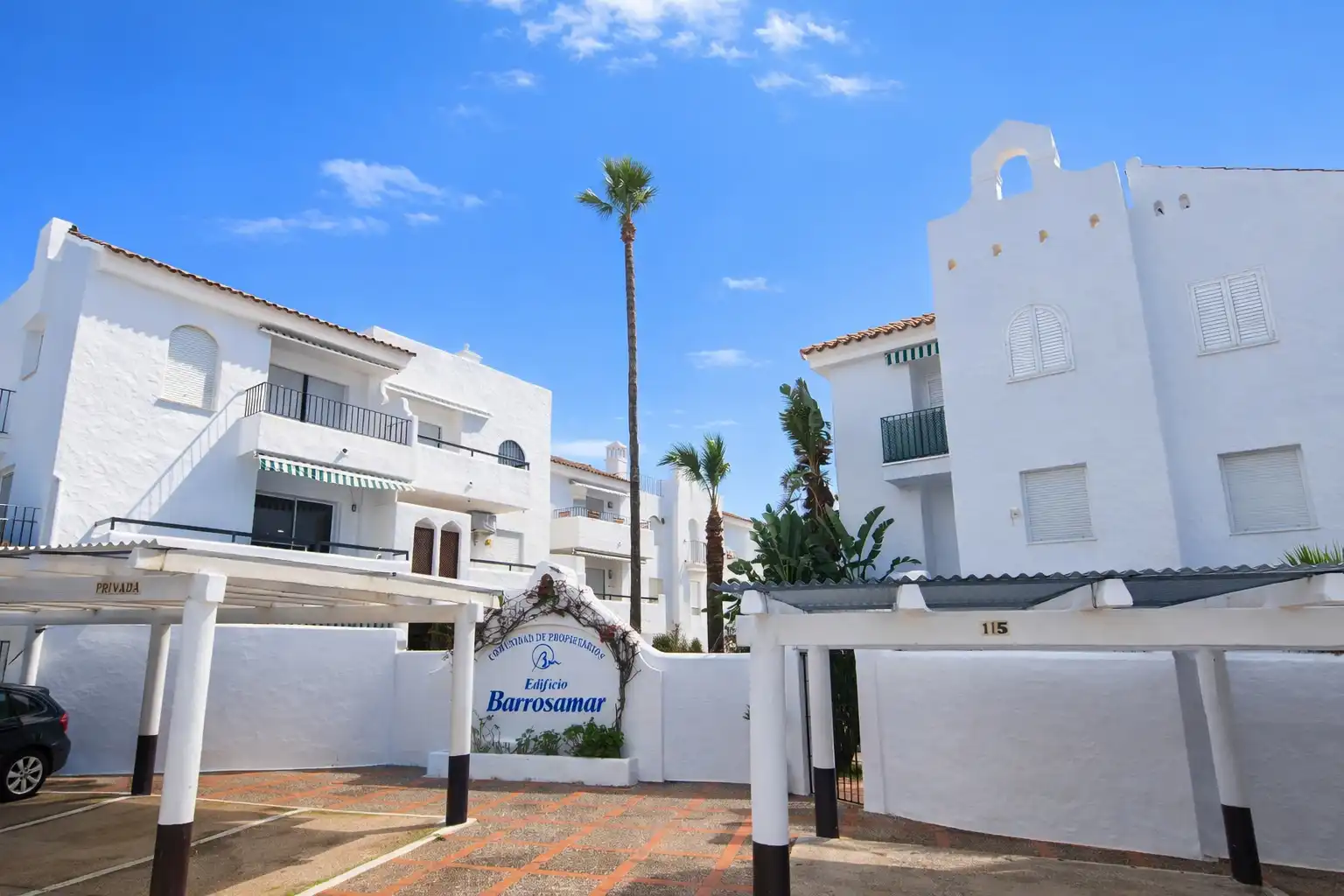 Vista exterior de Apartament en venda en Chiclana de la Frontera amb Terrassa, Moblat i Forn