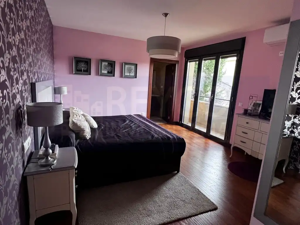 Dormitori de Casa o xalet en venda en Rodezno amb Jardí privat, Piscina i Forn