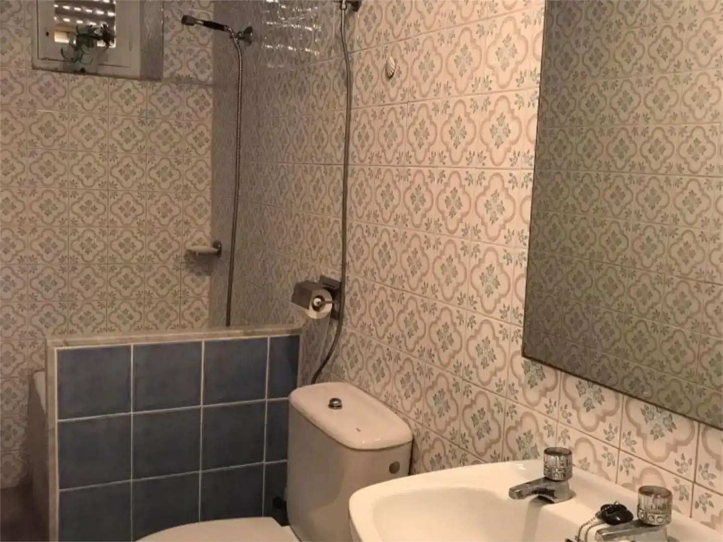 Bany de Casa adosada en venda en Fuentepinilla amb Moblat i Balcó