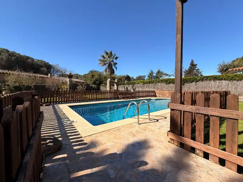 Swimming pool of Houses for sale in Mont-ras  with Air Conditioner, Heating and Private garden