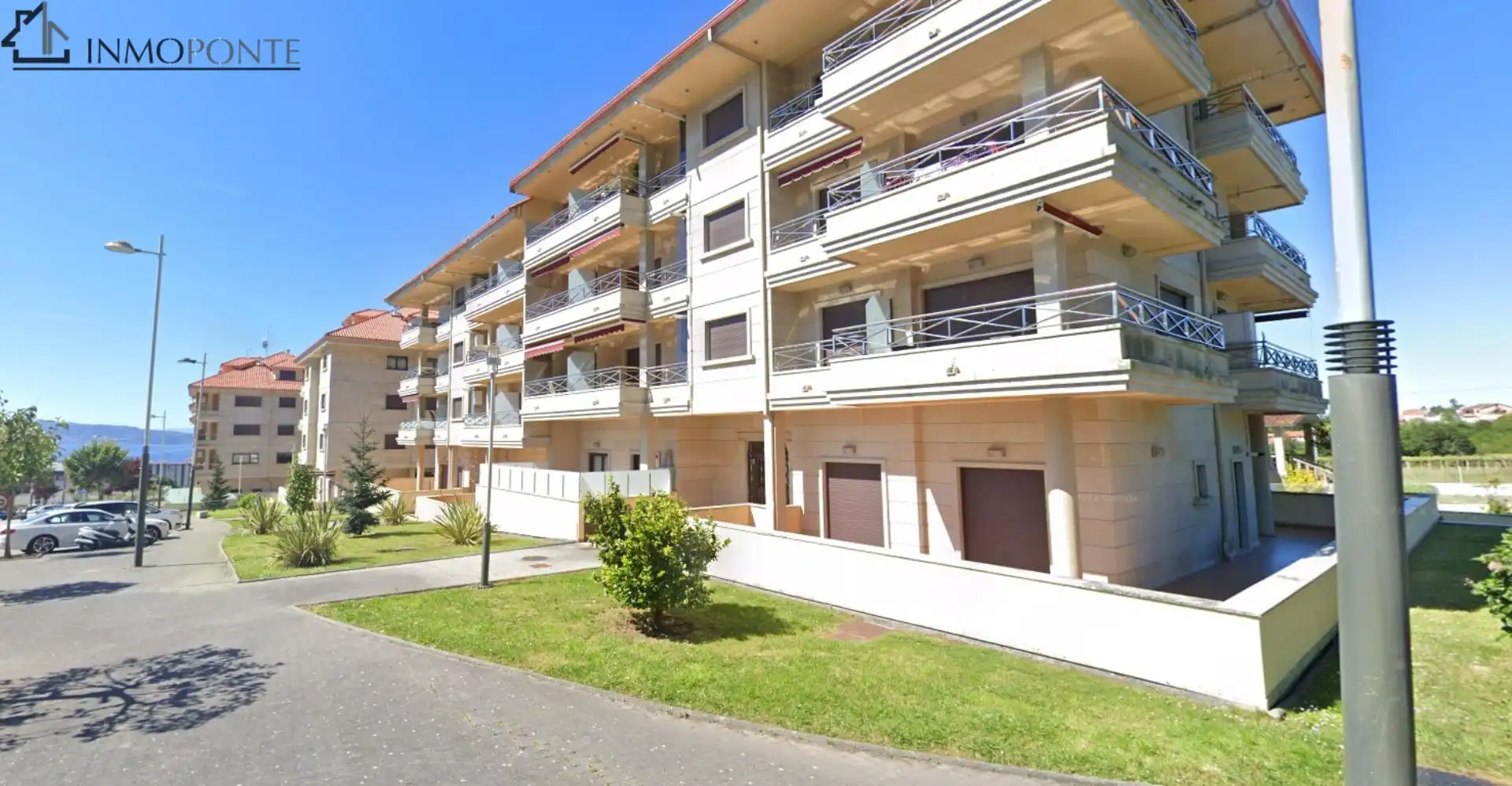 Außenansicht von Garage zur Miete in Sanxenxo