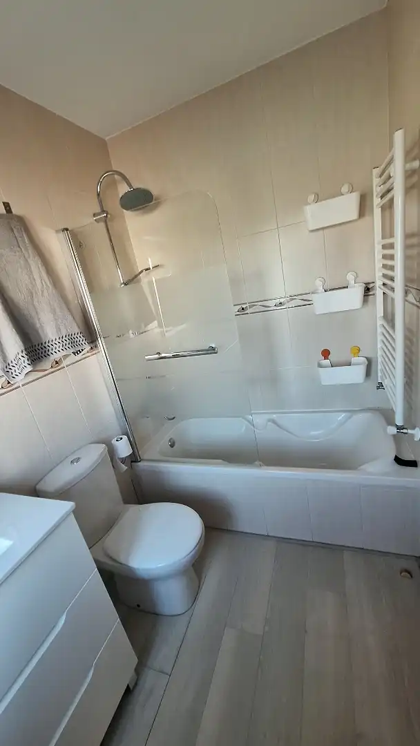 Badezimmer von Haus oder Chalet zum Verkauf in Pedrezuela mit Klimaanlage