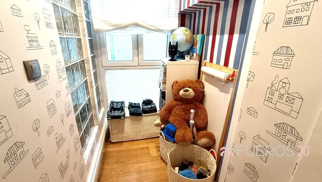 Habitación de Piso en venta en Barakaldo  con Calefacción, Terraza y Balcón