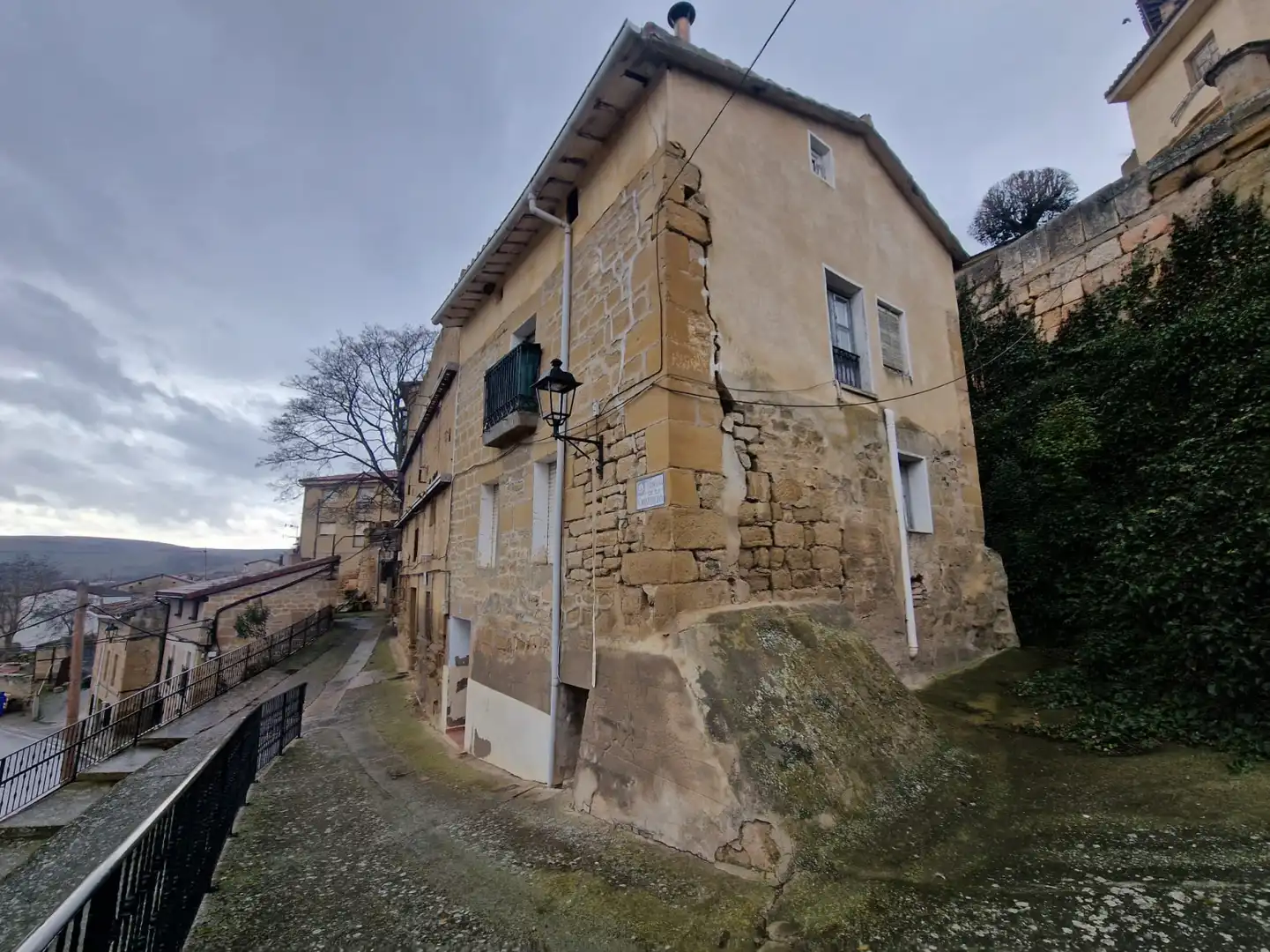 Vista exterior de Casa adosada en venda en Treviana
