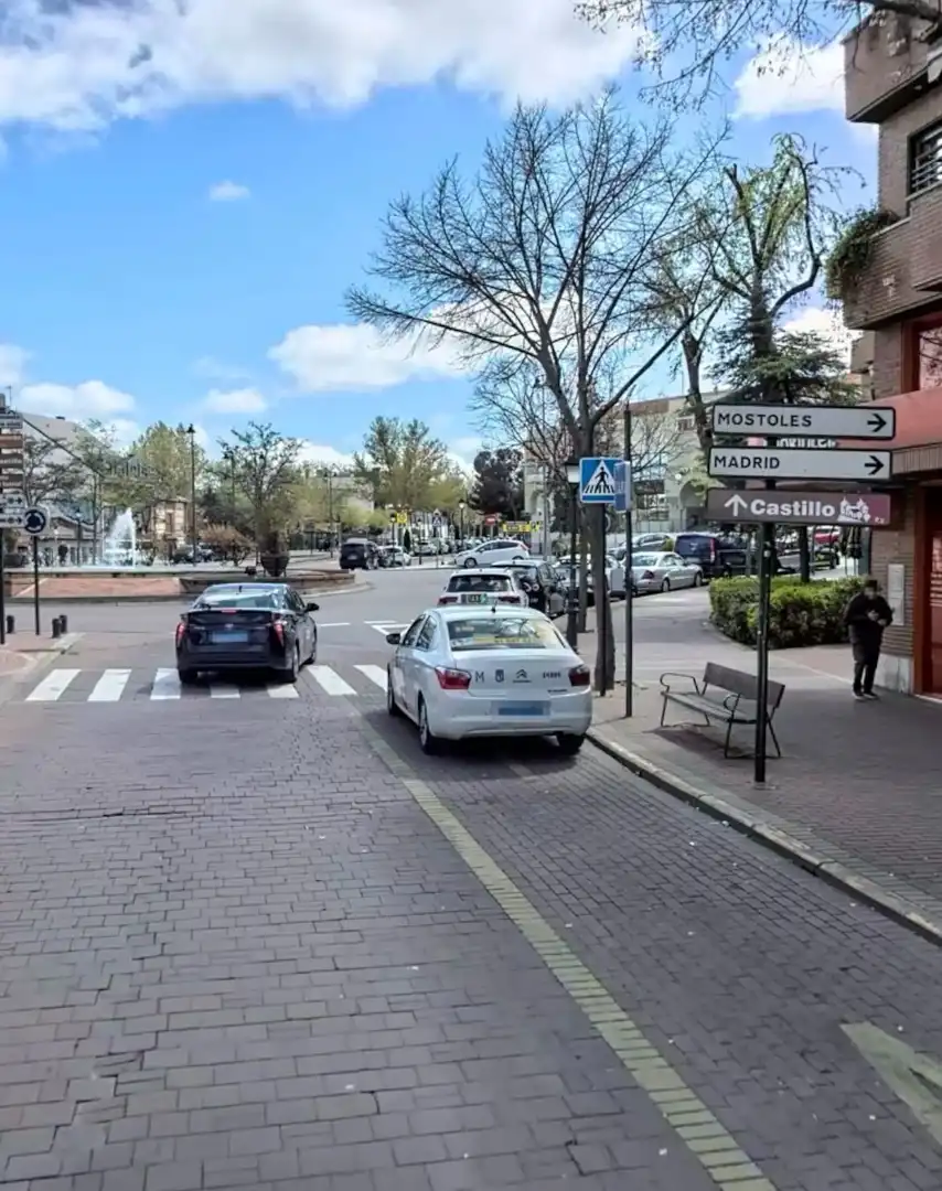 Vista exterior de Local en traspaso en Villaviciosa de Odón con Aire acondicionado y Amueblado