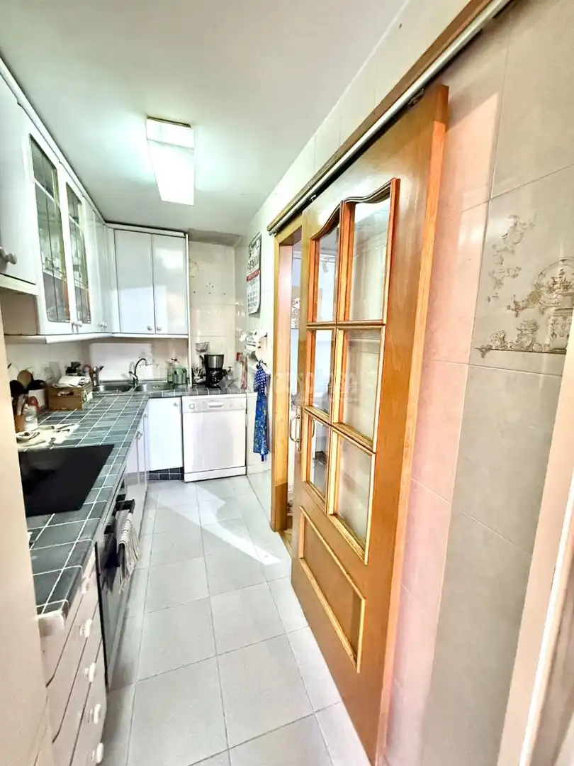 Cocina de Piso en venta en Madrid con Calefacción y Amueblado