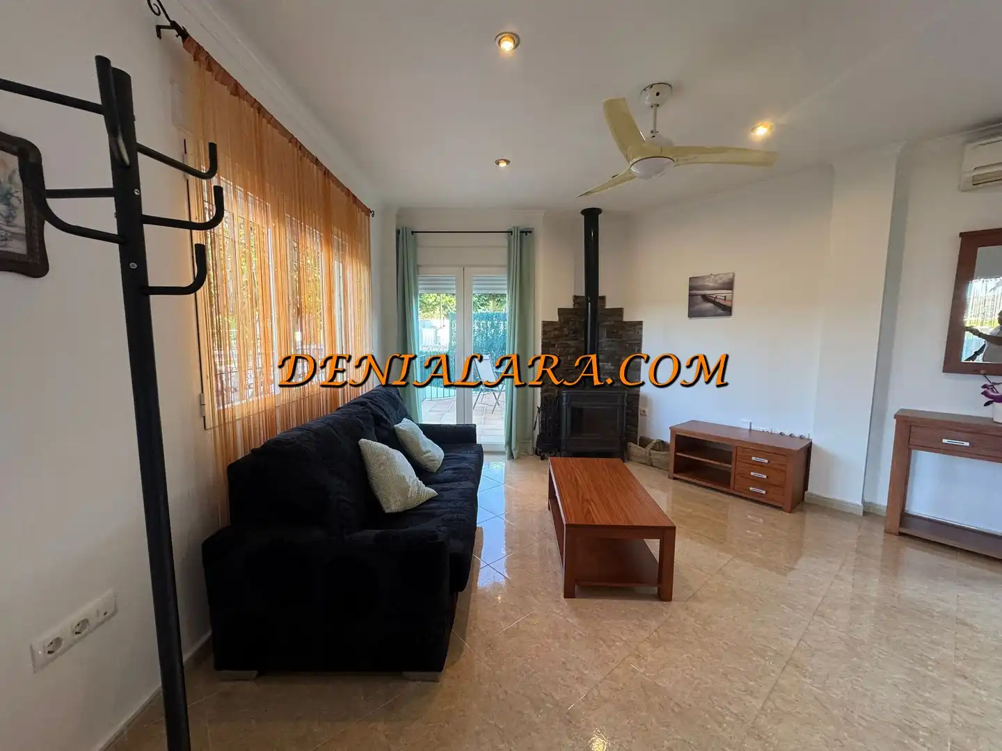 Living room of Houses for rent in Sagra  with Air Conditioner, Private garden and Terrace