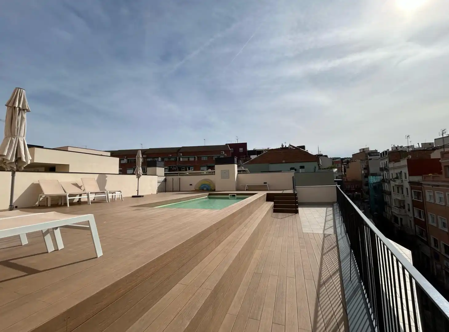 Swimming pool of Duplexes for sale in Barcelona  with Air Conditioner, Heating and Parquet flooring