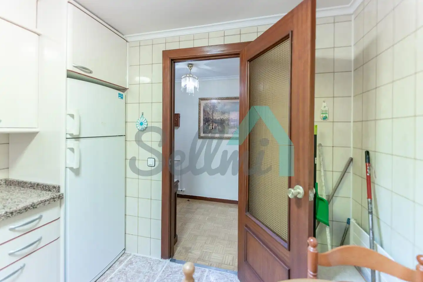 Kitchen of Flat for sale in Oviedo   with Heating and Parquet flooring