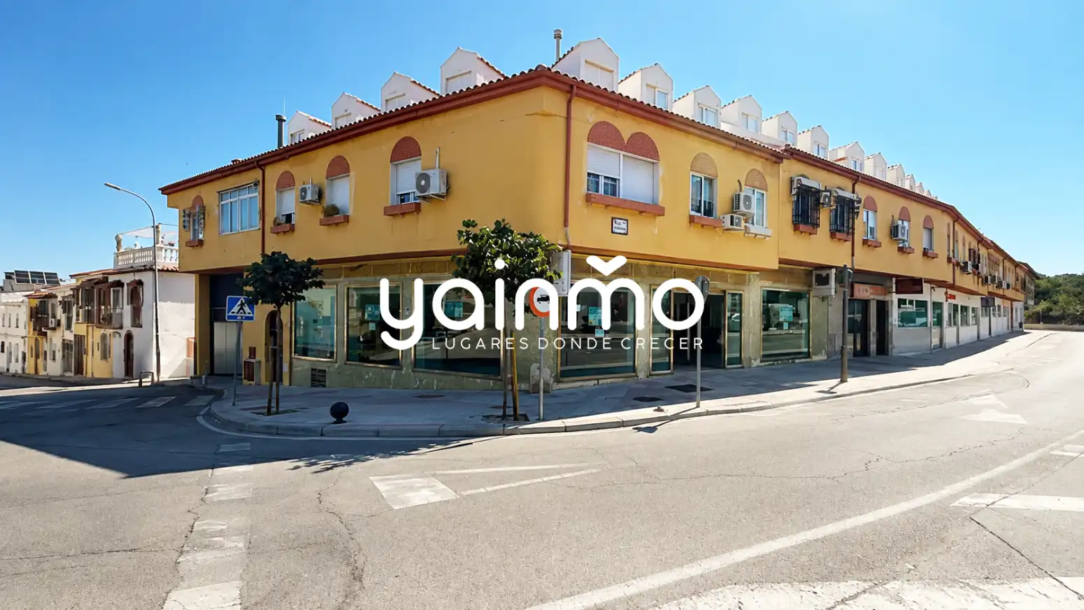 Business premises for sale in Jaén - c/ Juanito Valderrama 2