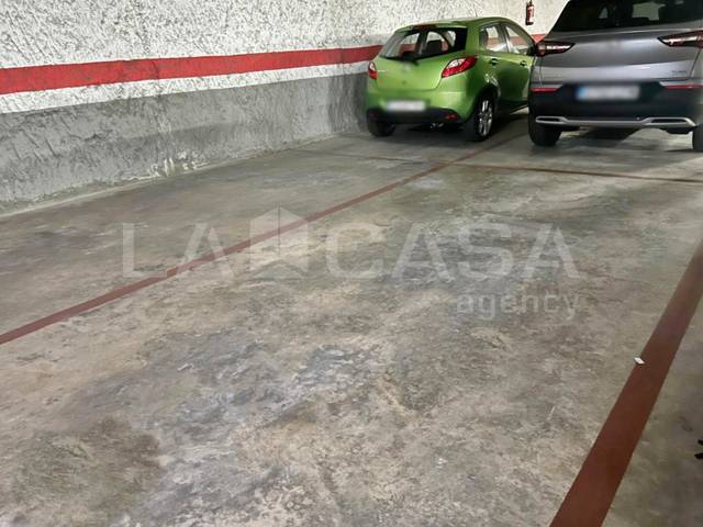 Garaje en Venta en Centre