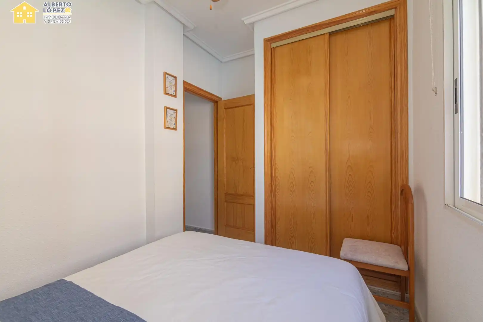 Bungalow with terrace for sale in Los Arenales del Sol, imagen 34