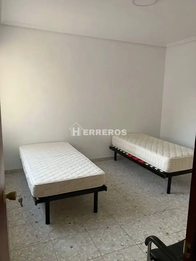 Habitación de Casa o chalet en venta en Galilea con Calefacción y Terraza
